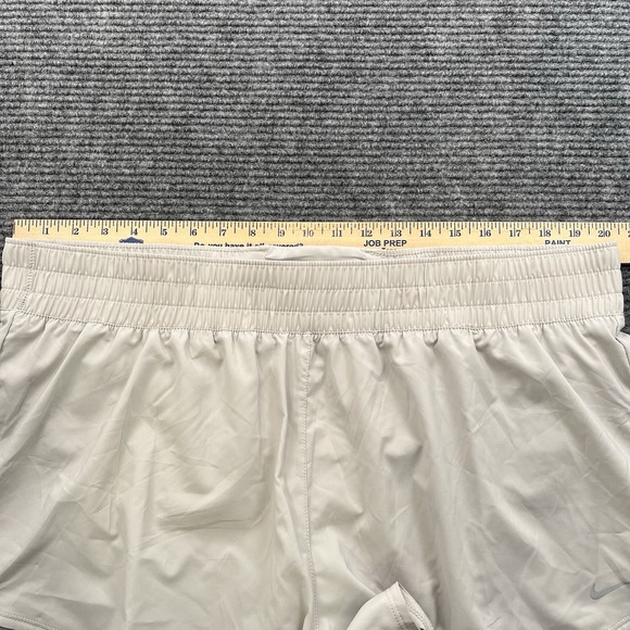 Nike One Women's Dri Fit Lined Training Shorts Size 2XL XXL Gray DX6010-012 NWT‎ - Picture 5 of 7